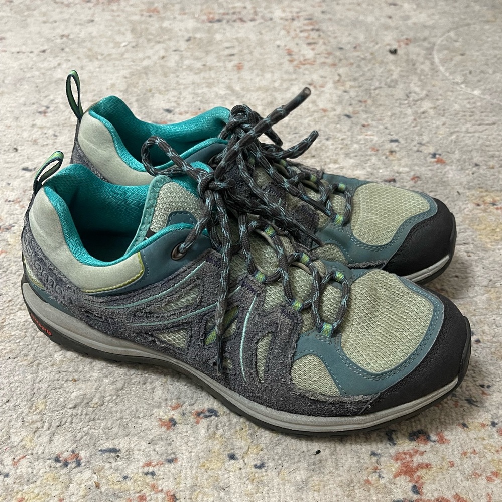 Salomon Ellipse Aero 2 Waterproof Trail Running/ Hiking Shoes Size Women’s 10